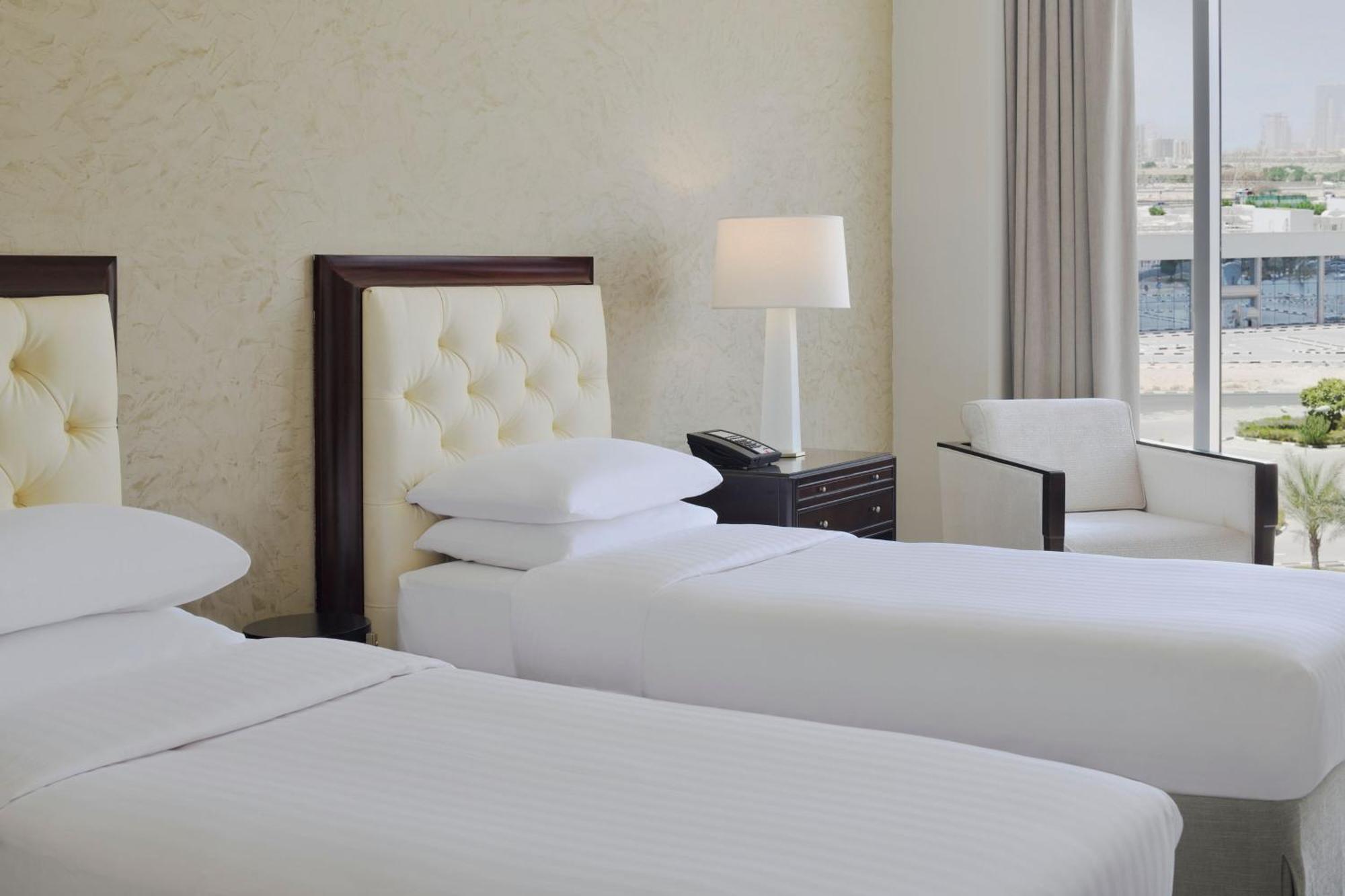 Delta Hotels By Marriott Dubai Investment Park מראה חיצוני תמונה